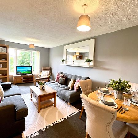 Spacious 2 Bed-Flat In Glasgow City - Free Parking Bagian luar foto