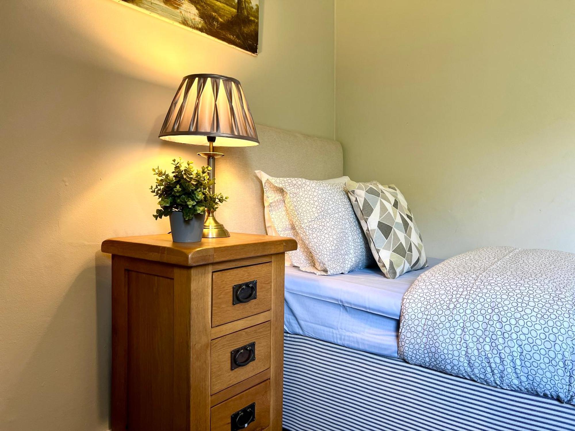 Spacious 2 Bed-Flat In Glasgow City - Free Parking Bagian luar foto