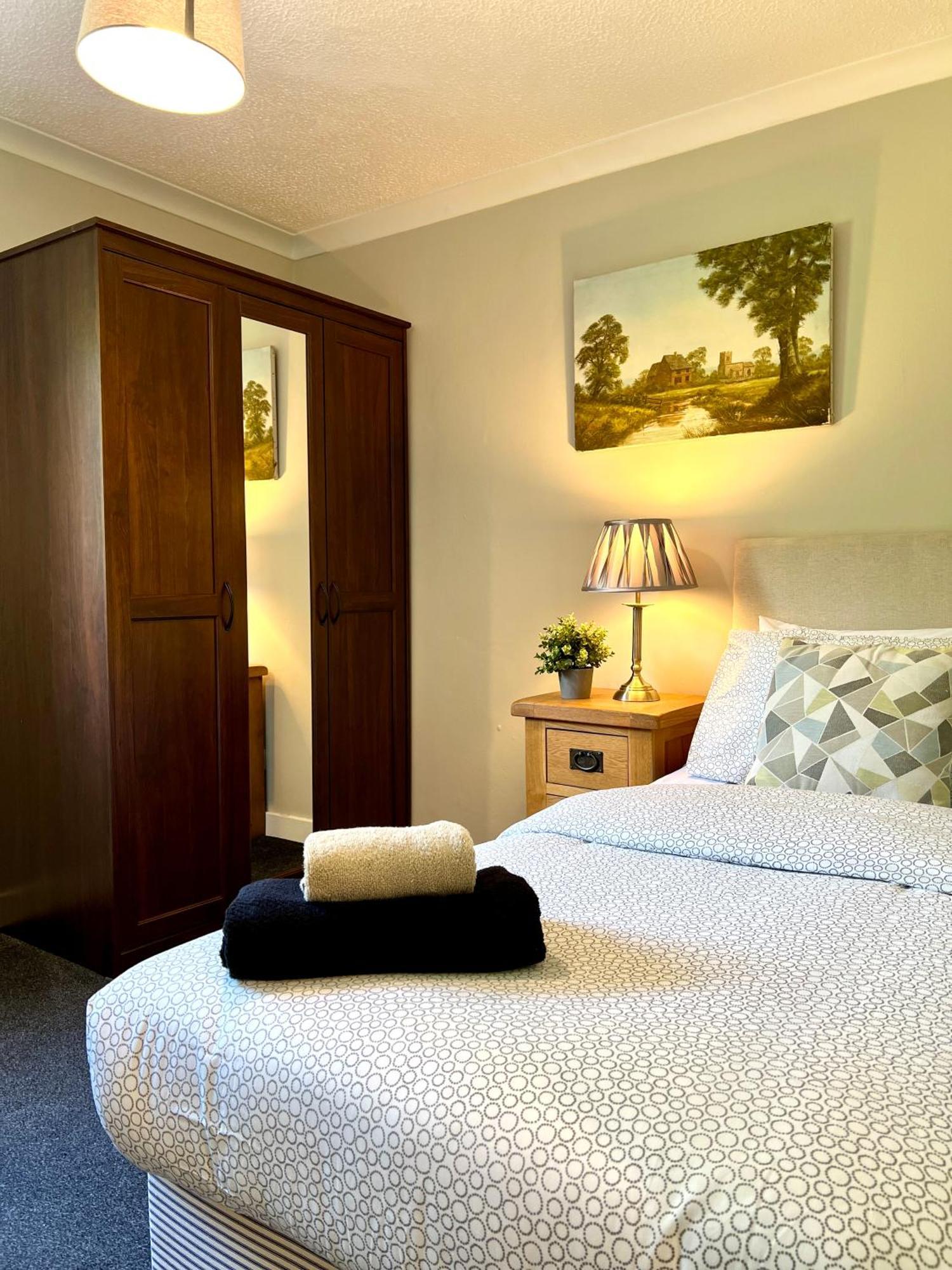 Spacious 2 Bed-Flat In Glasgow City - Free Parking Bagian luar foto