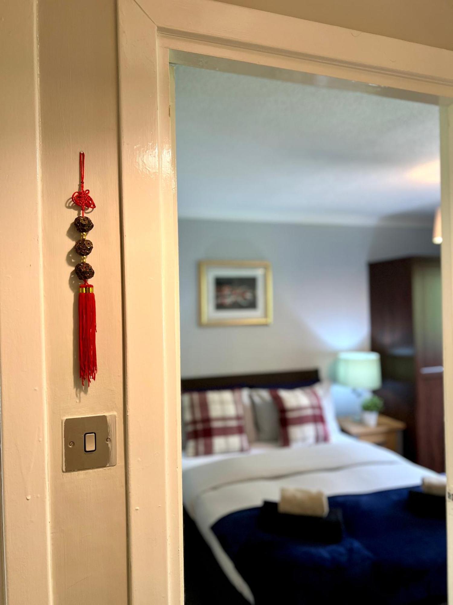 Spacious 2 Bed-Flat In Glasgow City - Free Parking Bagian luar foto