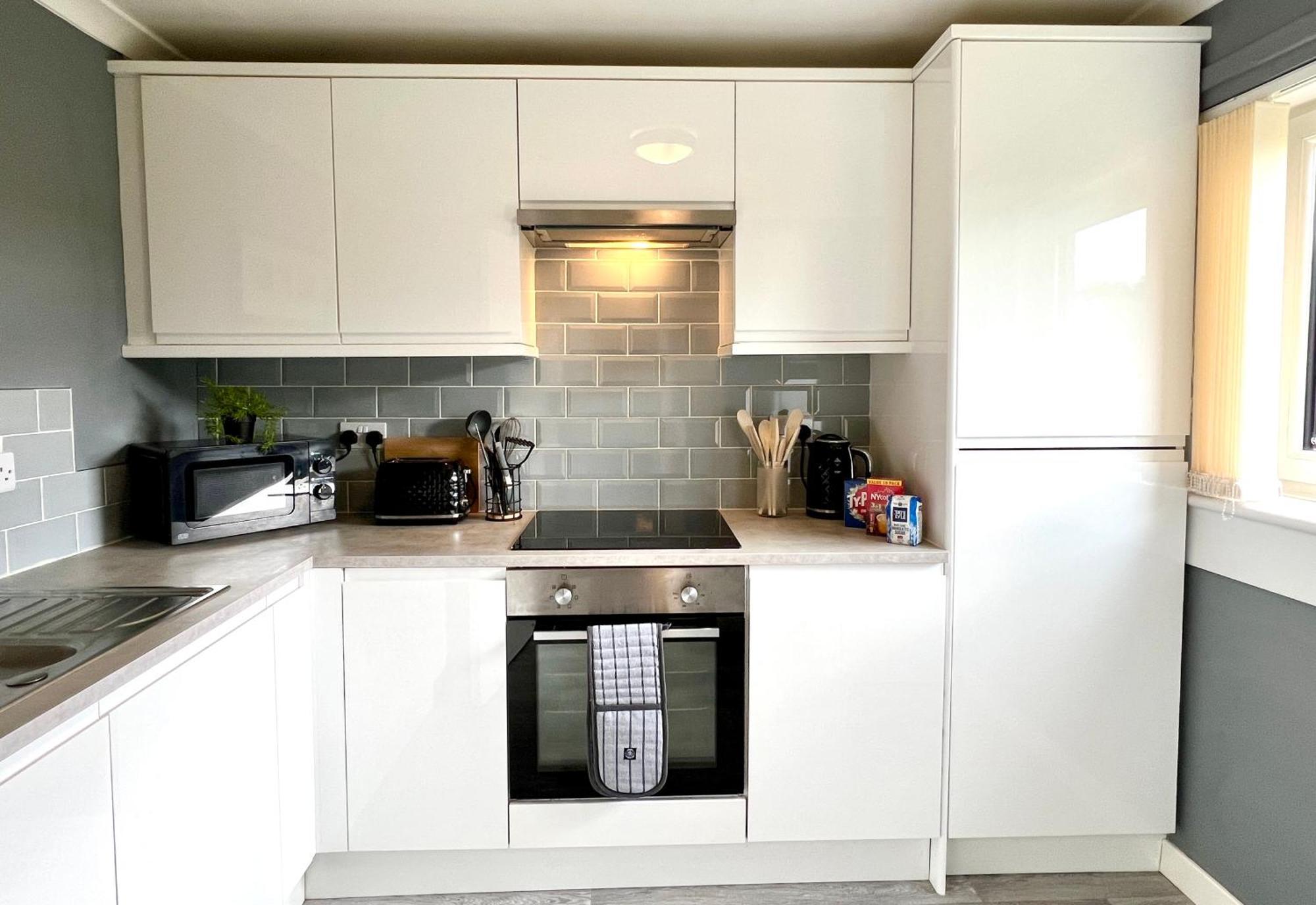 Spacious 2 Bed-Flat In Glasgow City - Free Parking Bagian luar foto