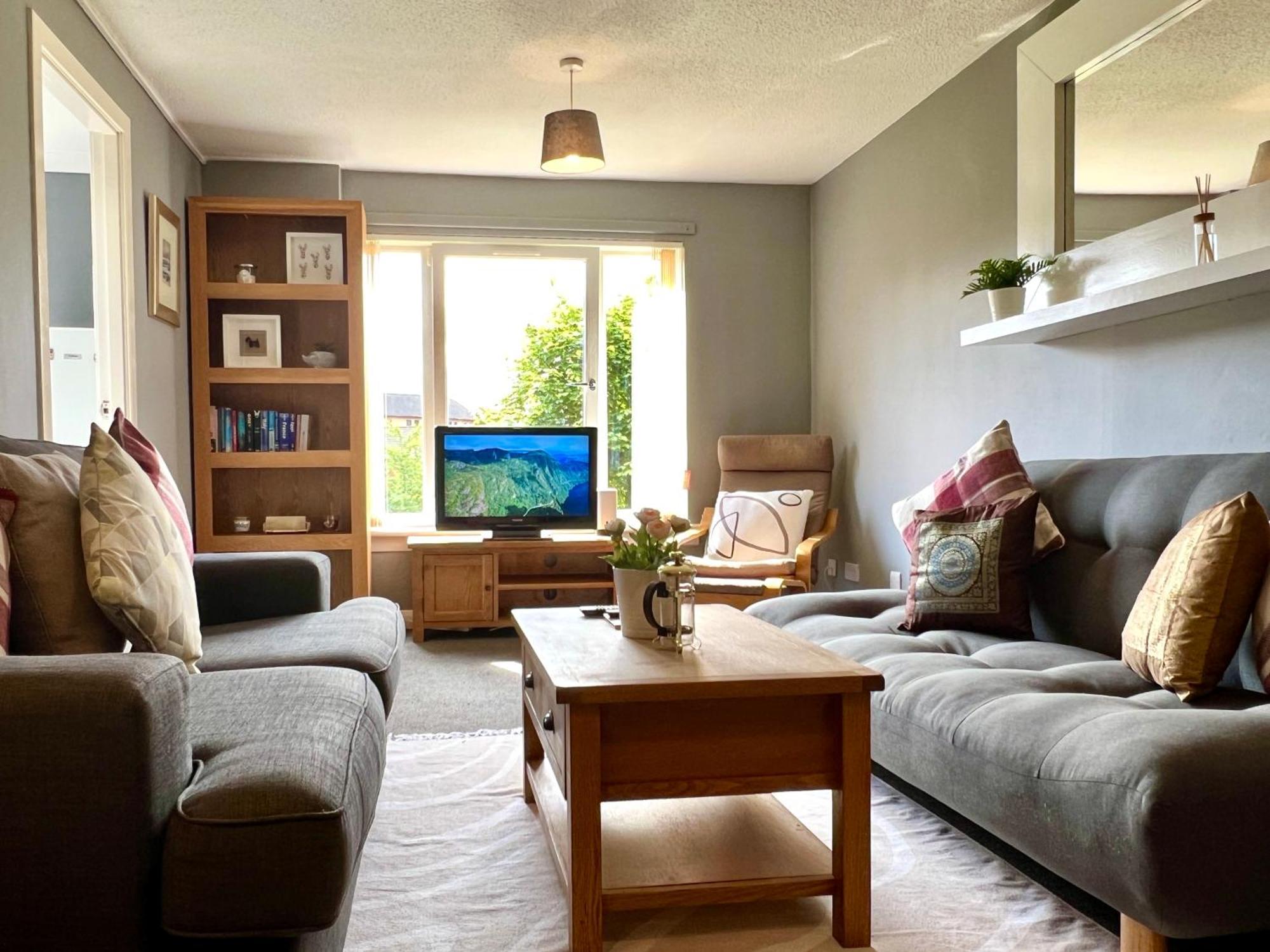 Spacious 2 Bed-Flat In Glasgow City - Free Parking Bagian luar foto